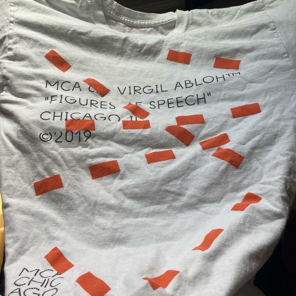 Off-White T-Shirt Small